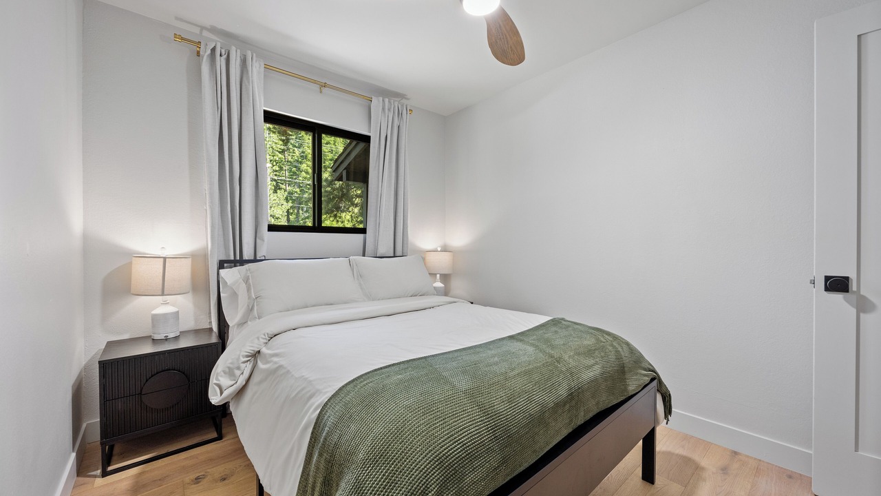 Photo of Bedroom in Mountain View Estates