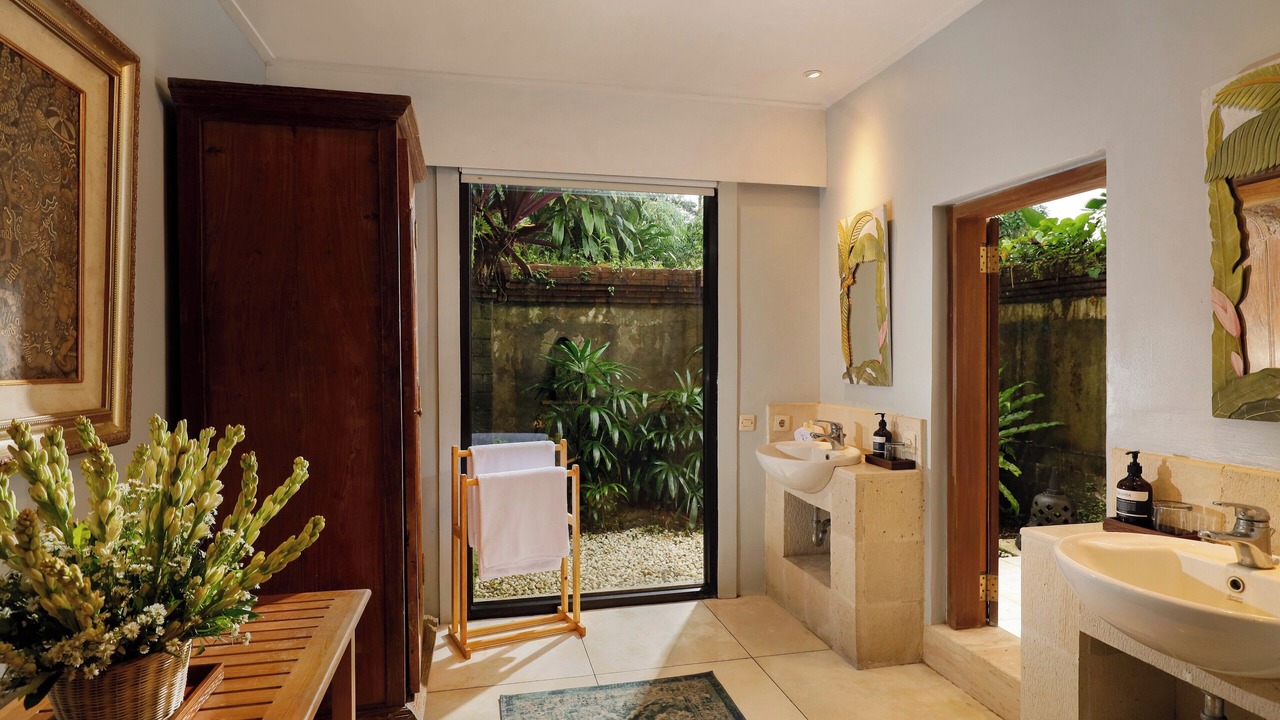 Photo of Bathroom in Kedewatan