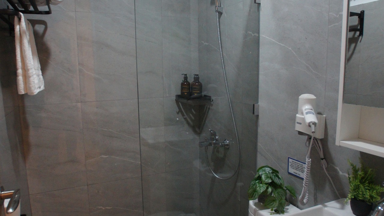Photo of Bathroom in Kampial