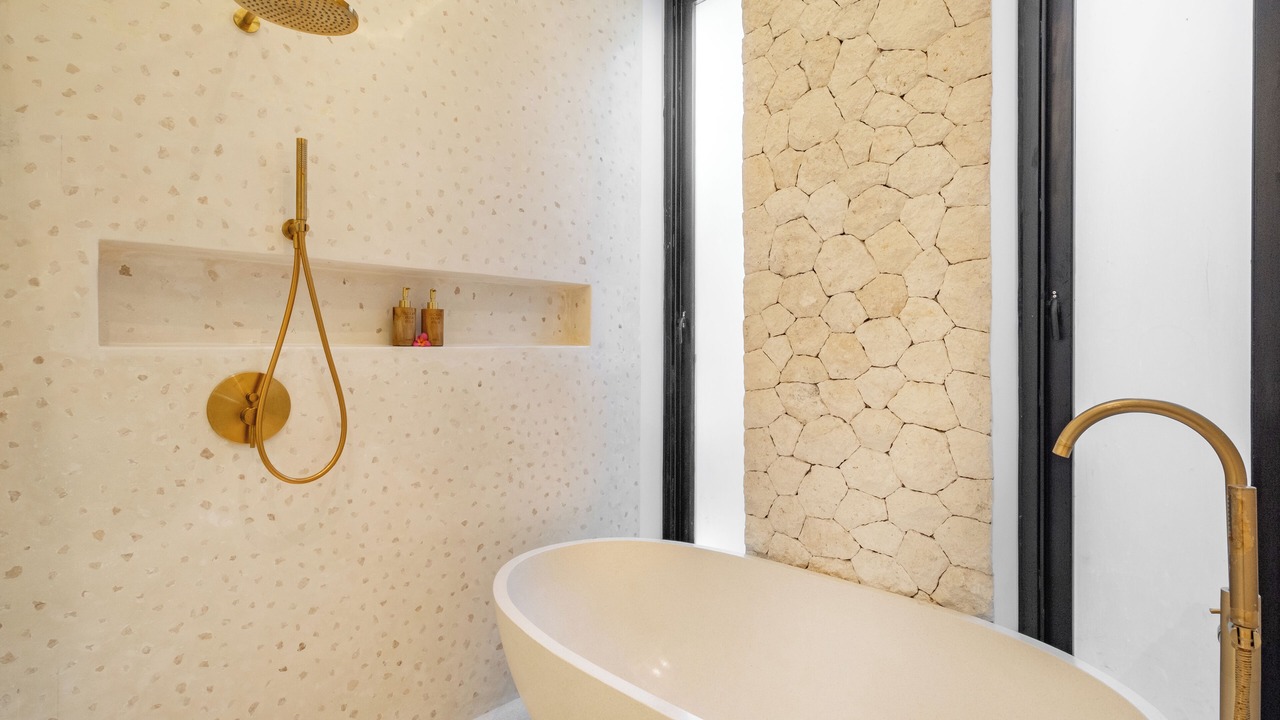 Photo of Bathroom in Uluwatu