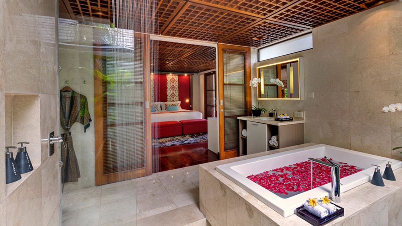 Photo of Bathroom in Petitenget