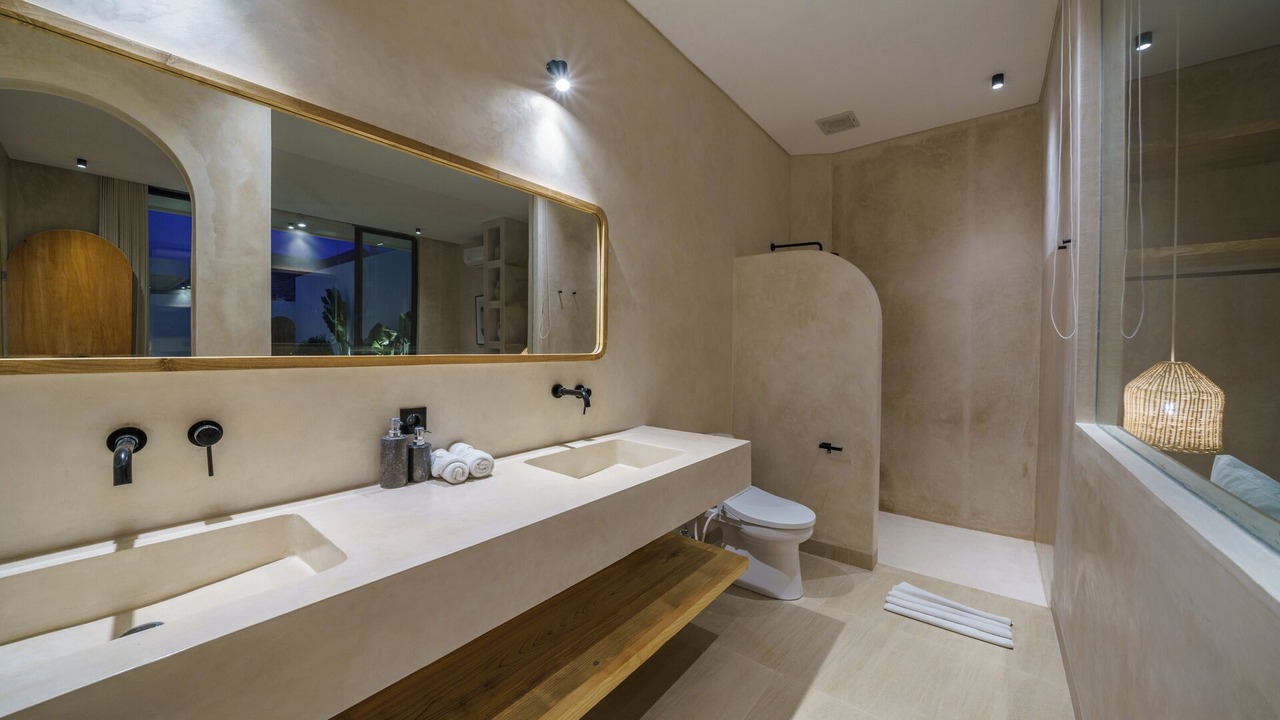 Photo of Bathroom in Padonan