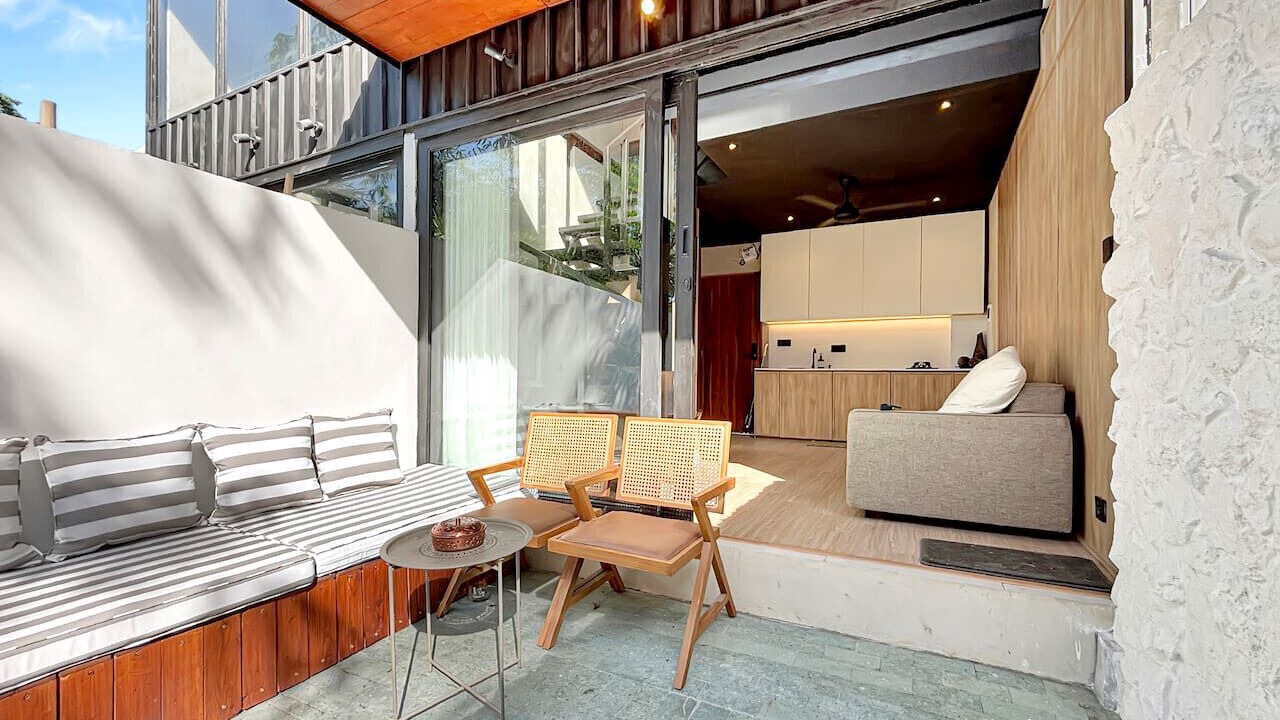 Photo of Patio Balcony in Babakan