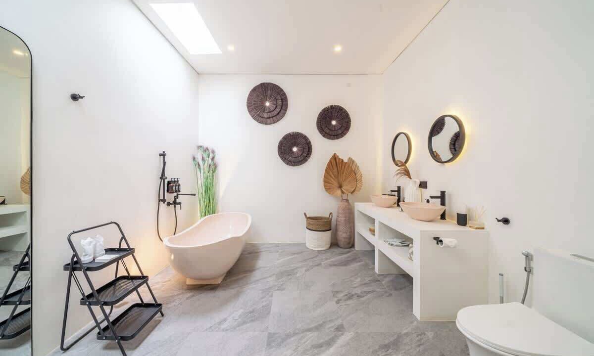 Photo of Bathroom in Petulu