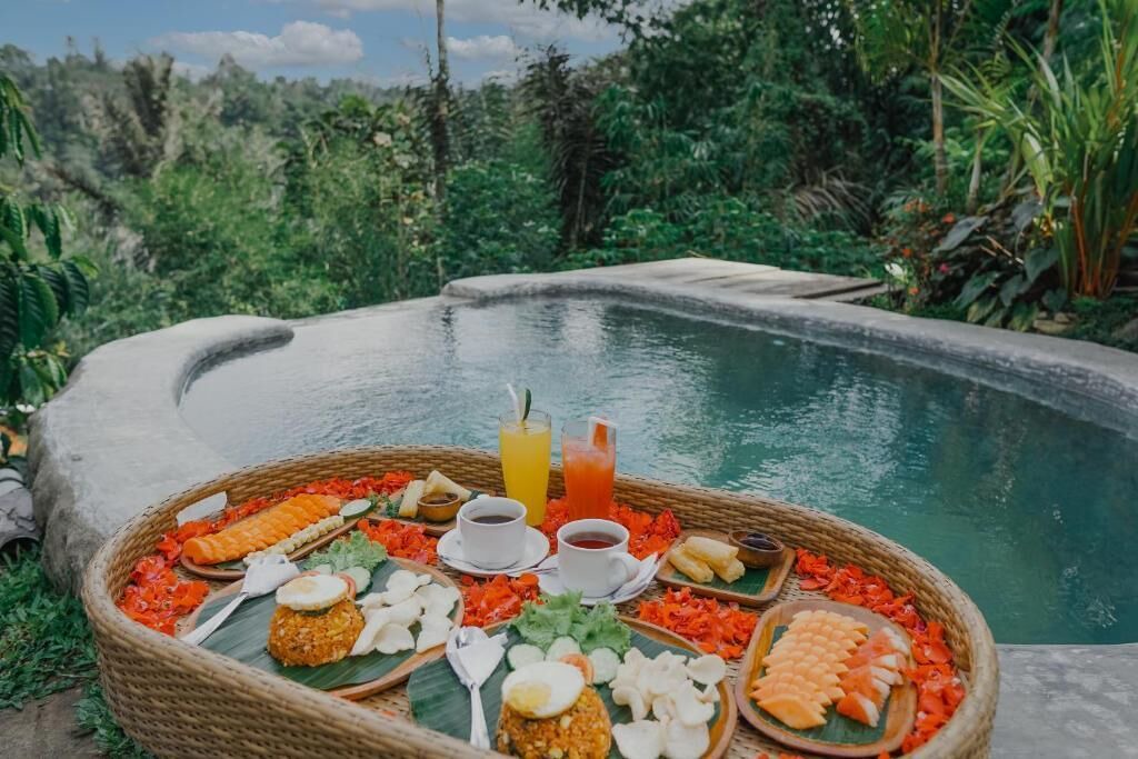 Photo of Outdoor in Taro