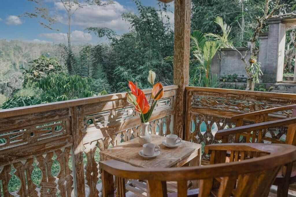 Photo of Outdoor in Taro
