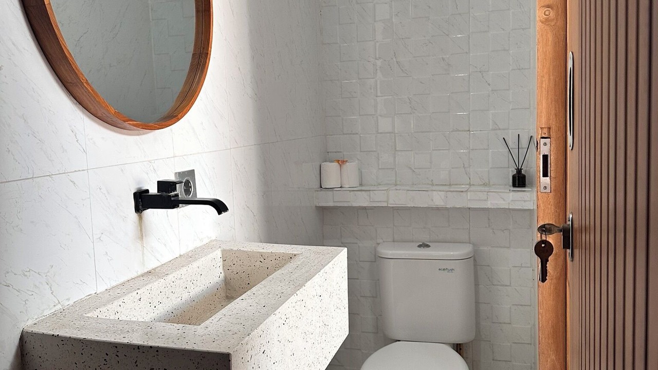 Photo of Bathroom in Padangsambian Klod