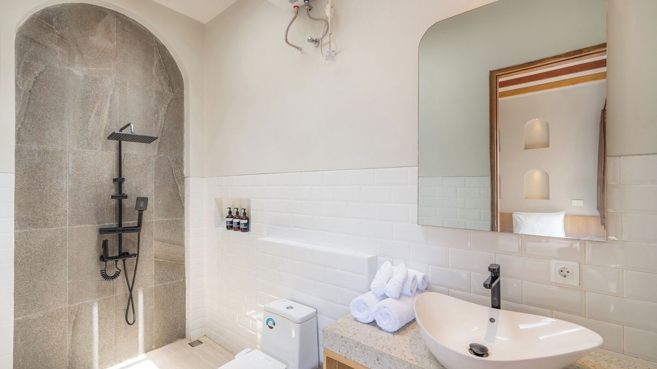 Photo of Bathroom in Singakerta