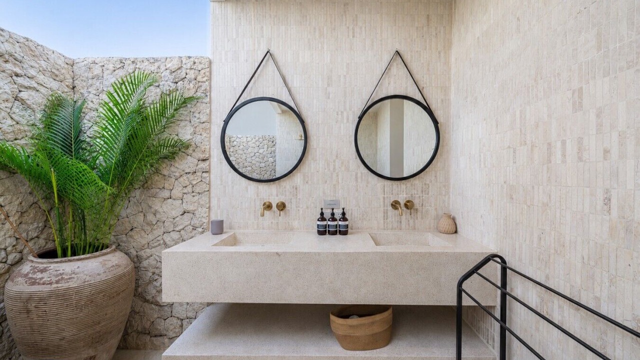 Photo of Bathroom in Uluwatu