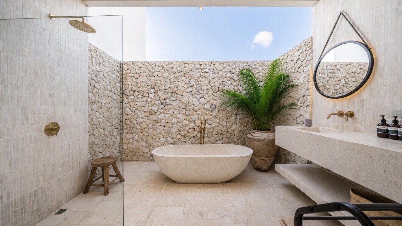 Photo of Bathroom in Uluwatu