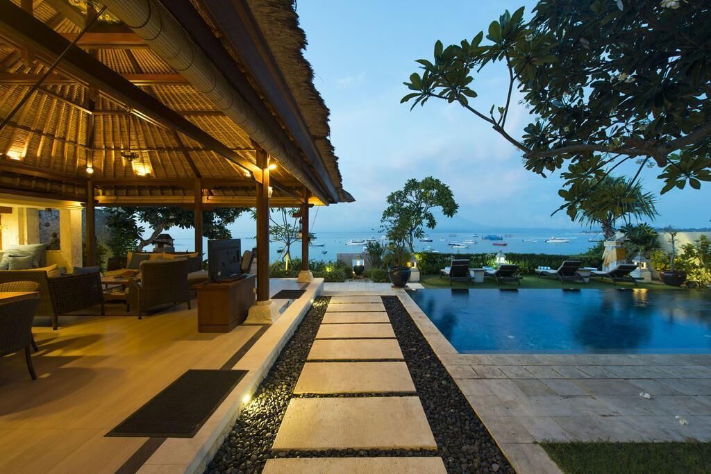 Photo of Outdoor in Mushroom Bay