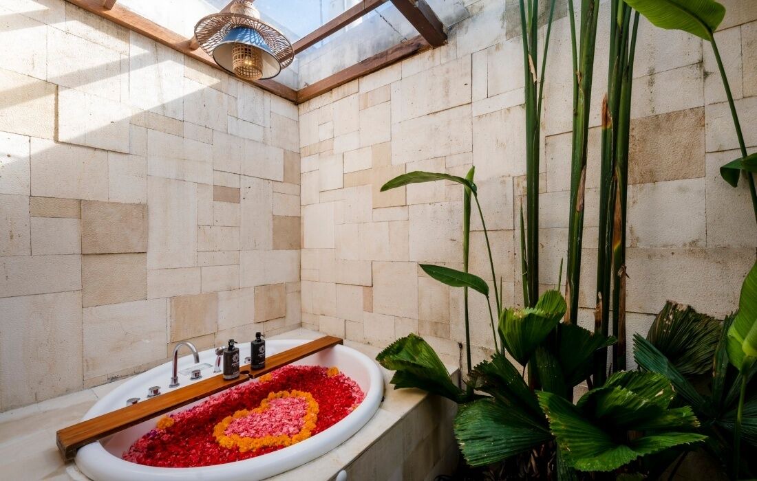 Photo of Bathroom in Sambahan