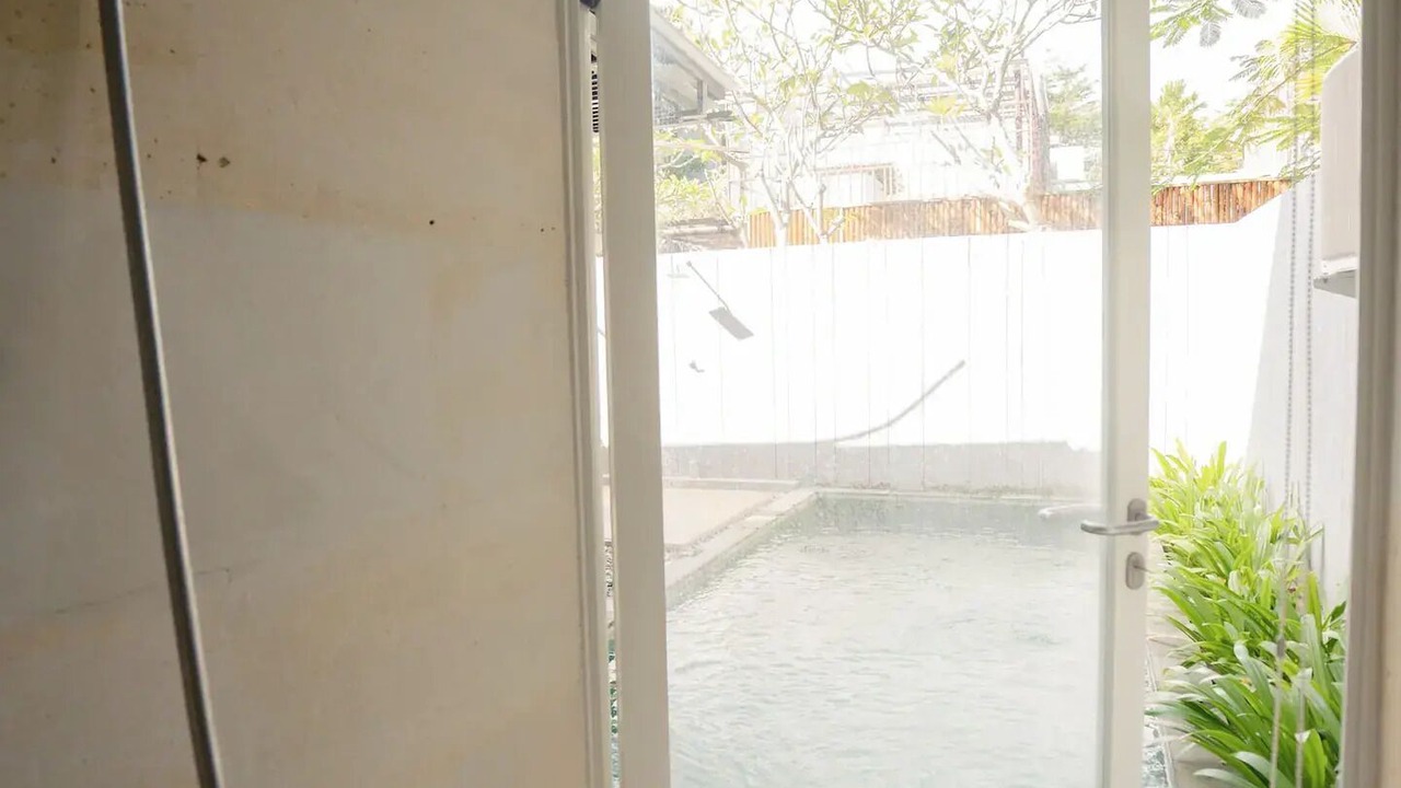Photo of Bathroom in Mumbul