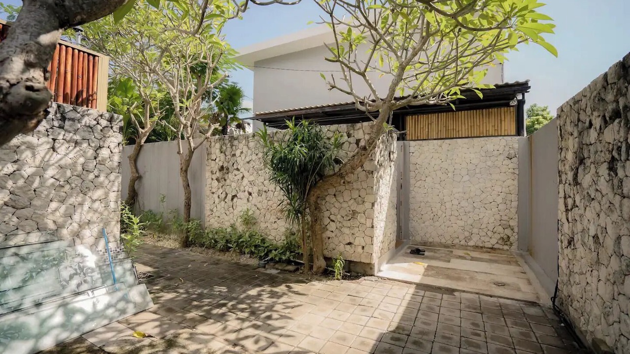 Photo of Outdoor in Mumbul