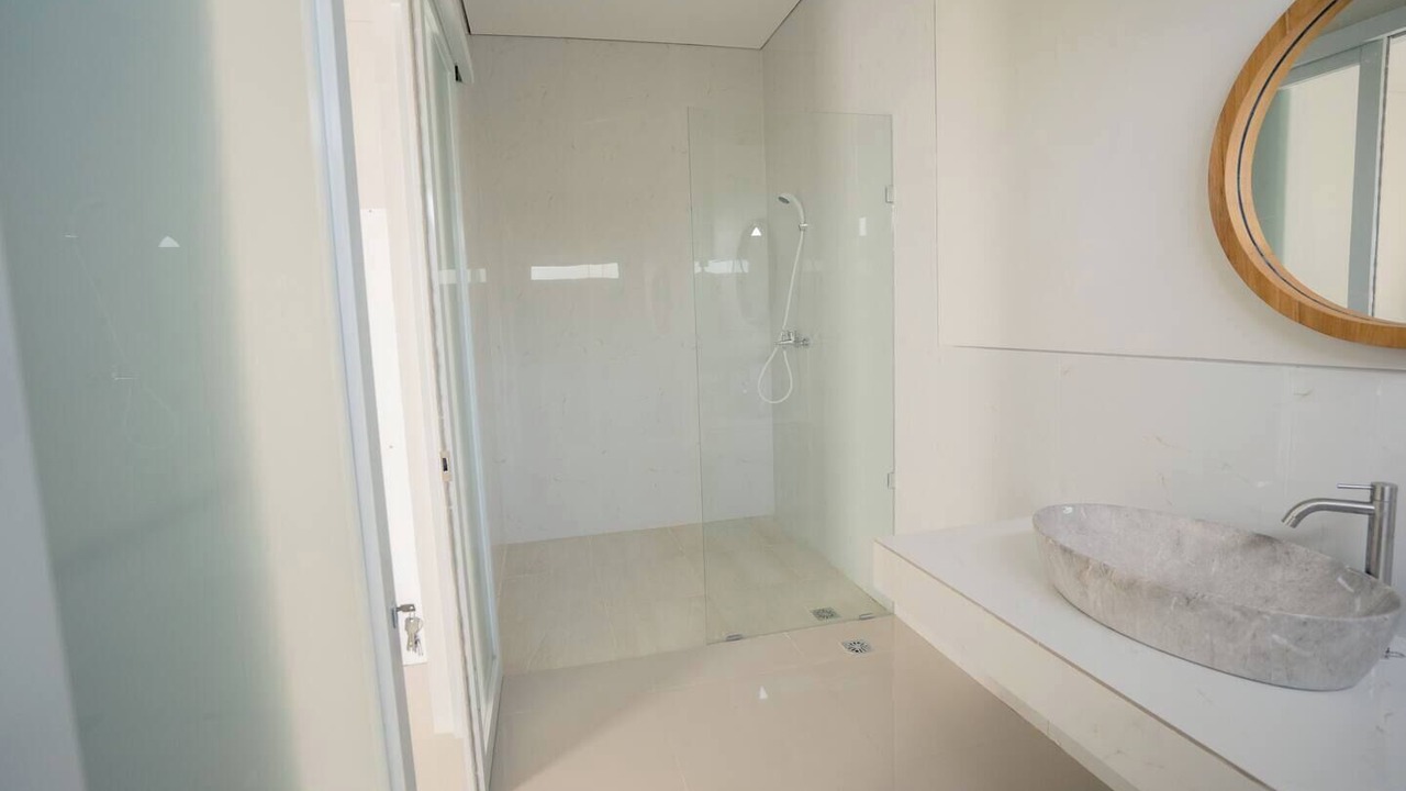 Photo of Bathroom in Mumbul