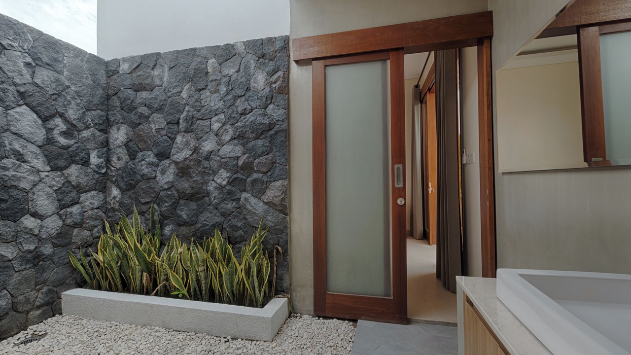 Photo of Bathroom in Lodtunduh
