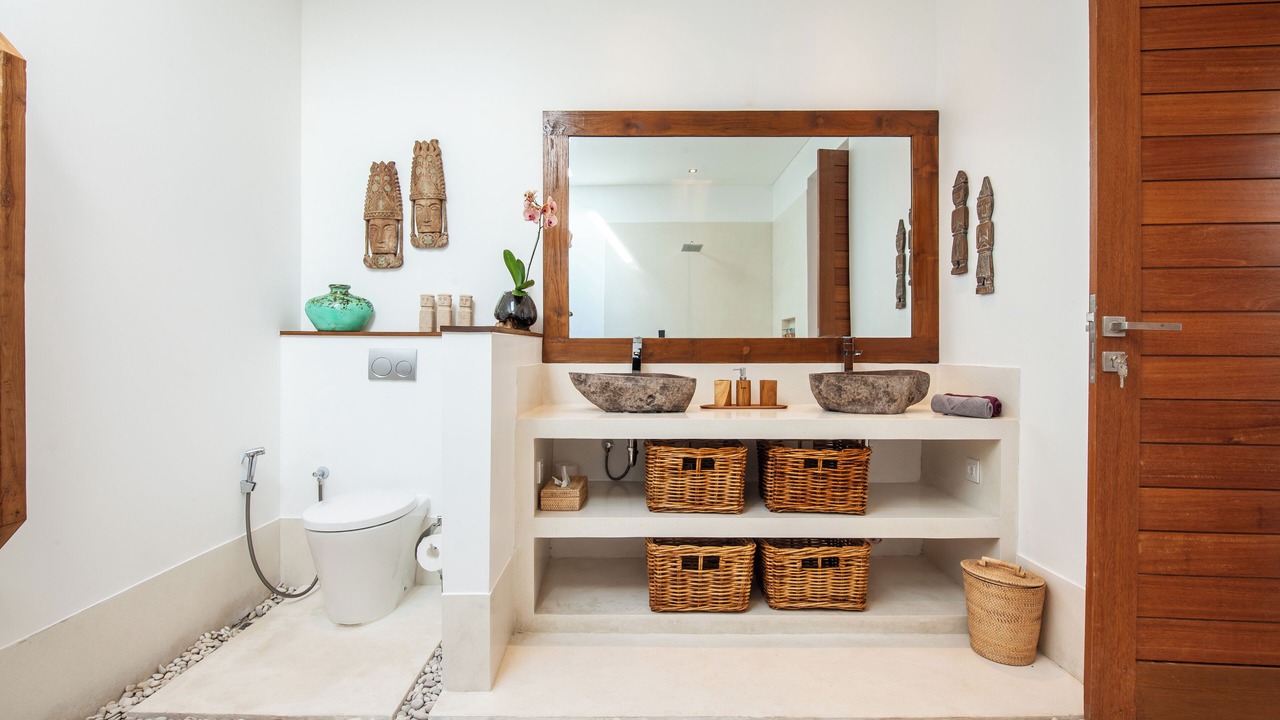 Photo of Bathroom in Sunset Road