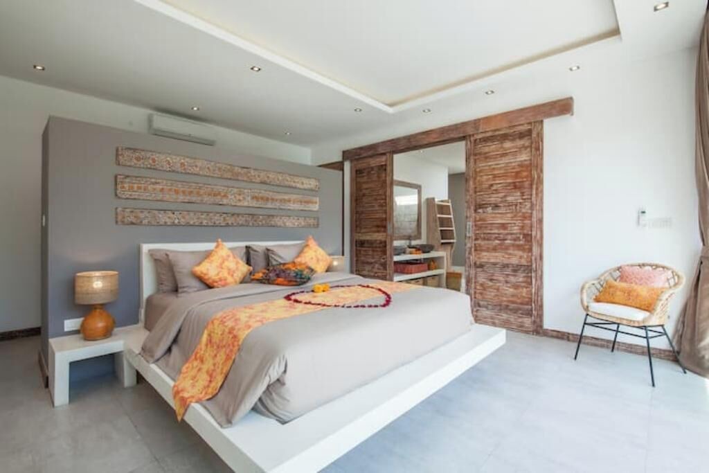 Photo of Bedroom in Sunset Road