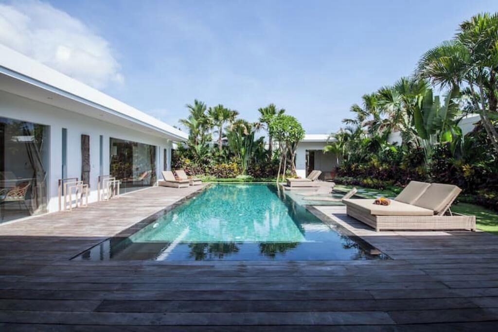Photo of Outdoor in Sunset Road