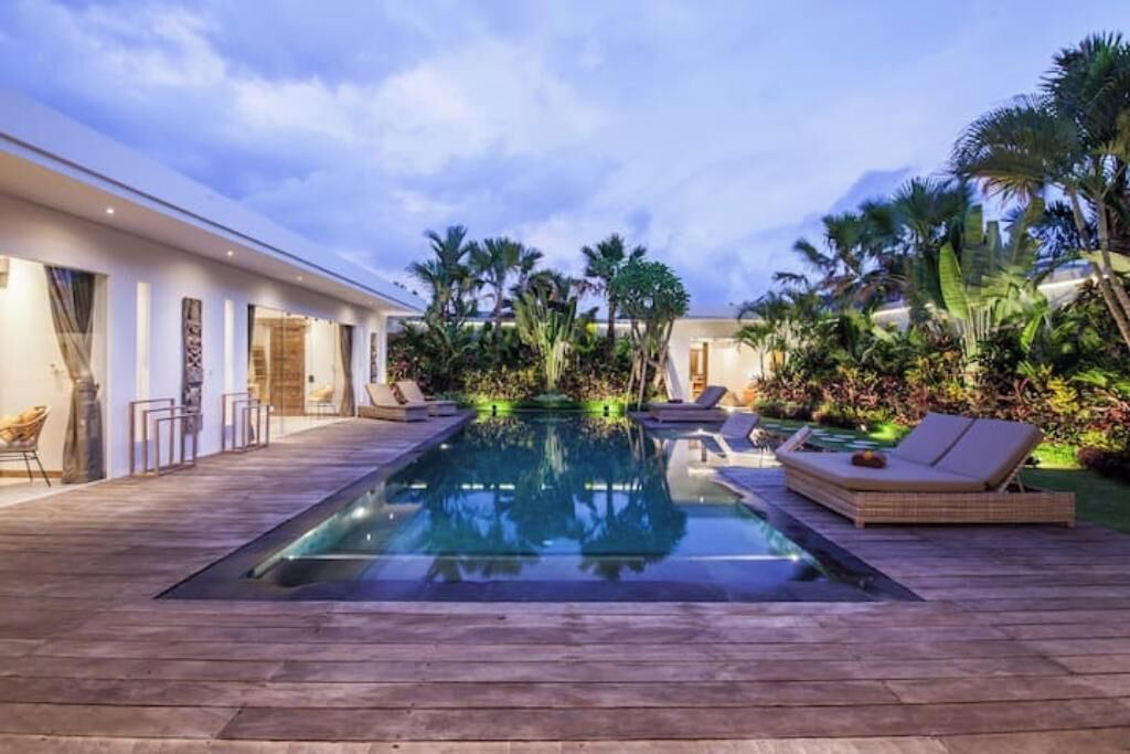 Photo of Outdoor in Sunset Road