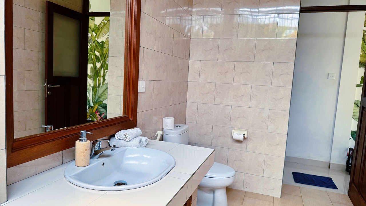 Photo of Bathroom in Sayan