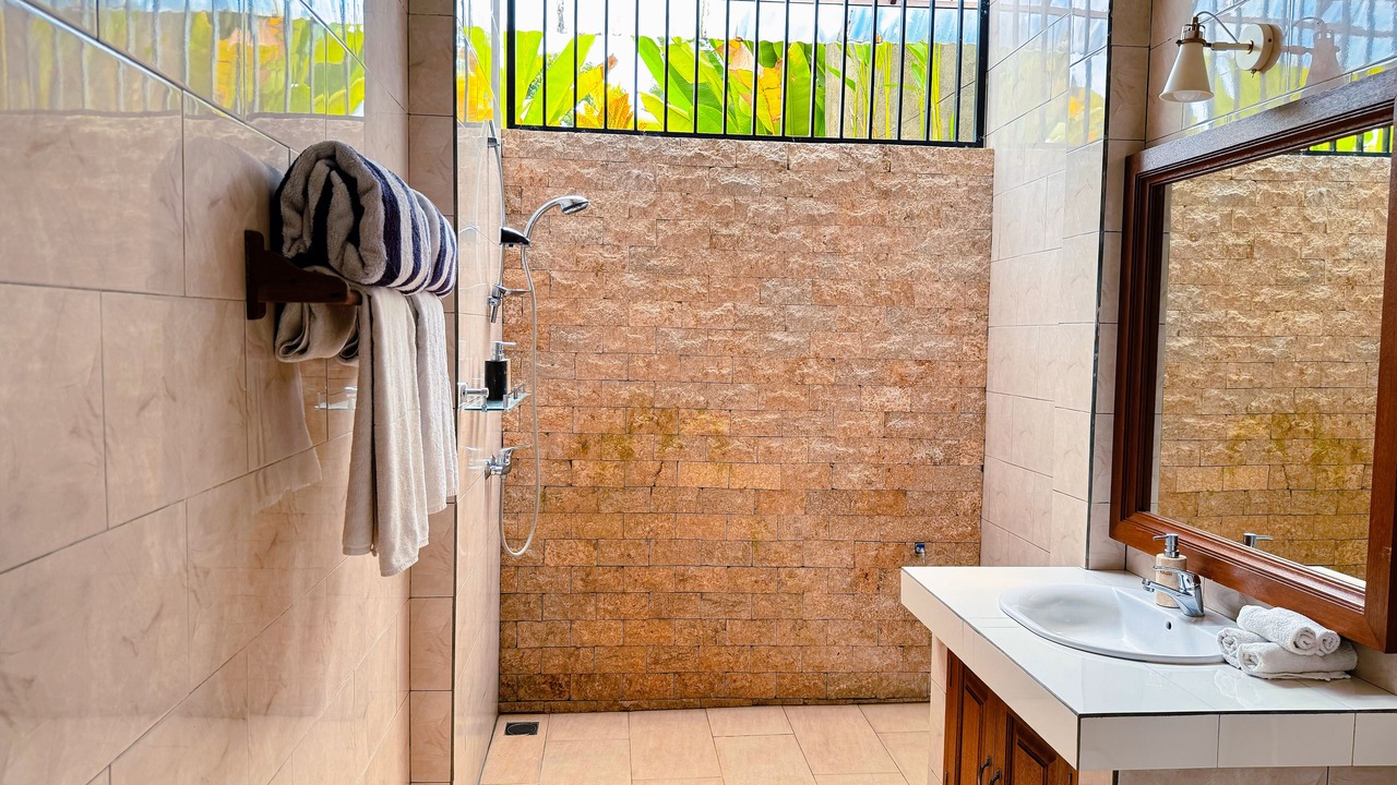 Photo of Bathroom in Sayan