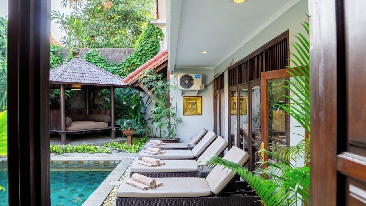Photo of Patio Balcony in Kartika Plaza