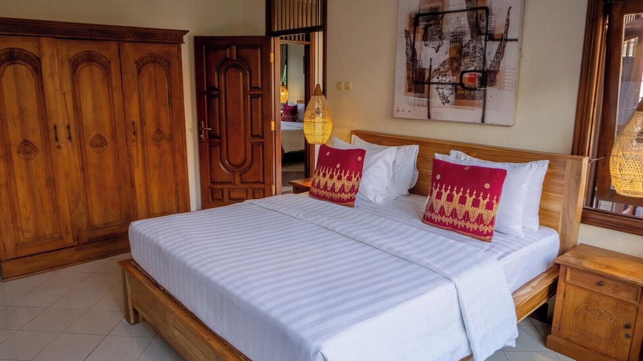 Photo of Bedroom in Kartika Plaza
