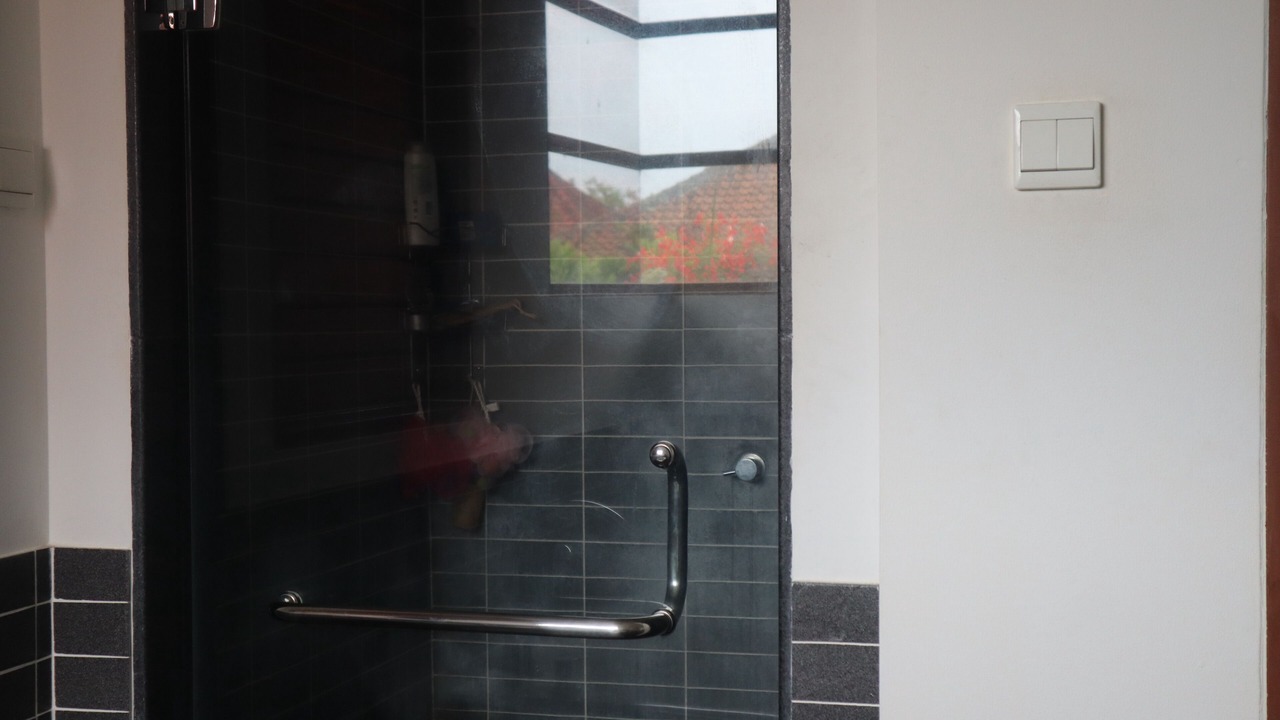 Photo of Bathroom in Siligita