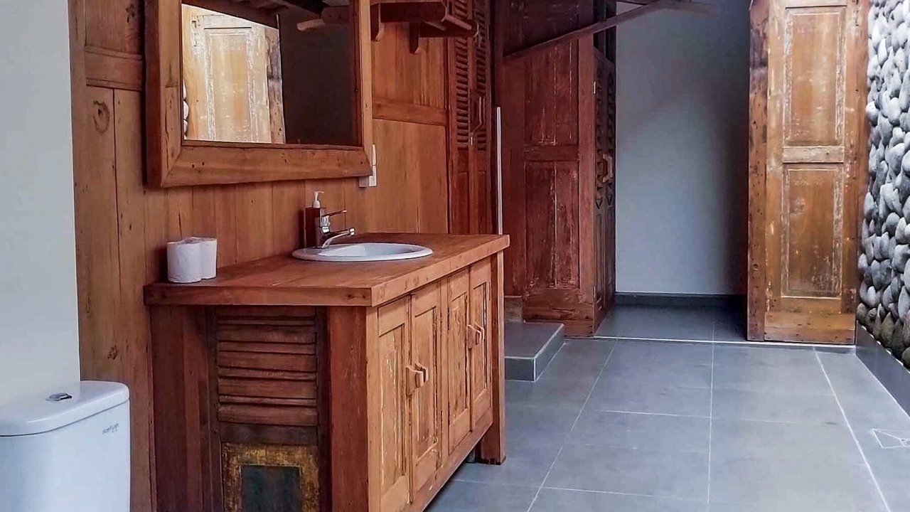 Photo of Bathroom in Seseh