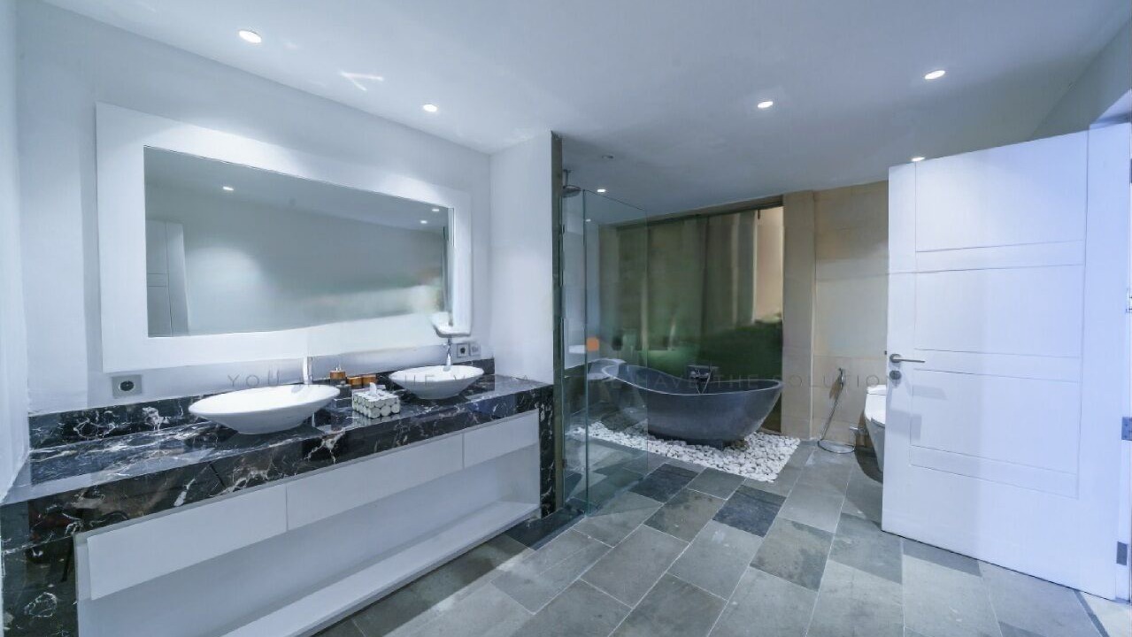 Photo of Bathroom in Babakan