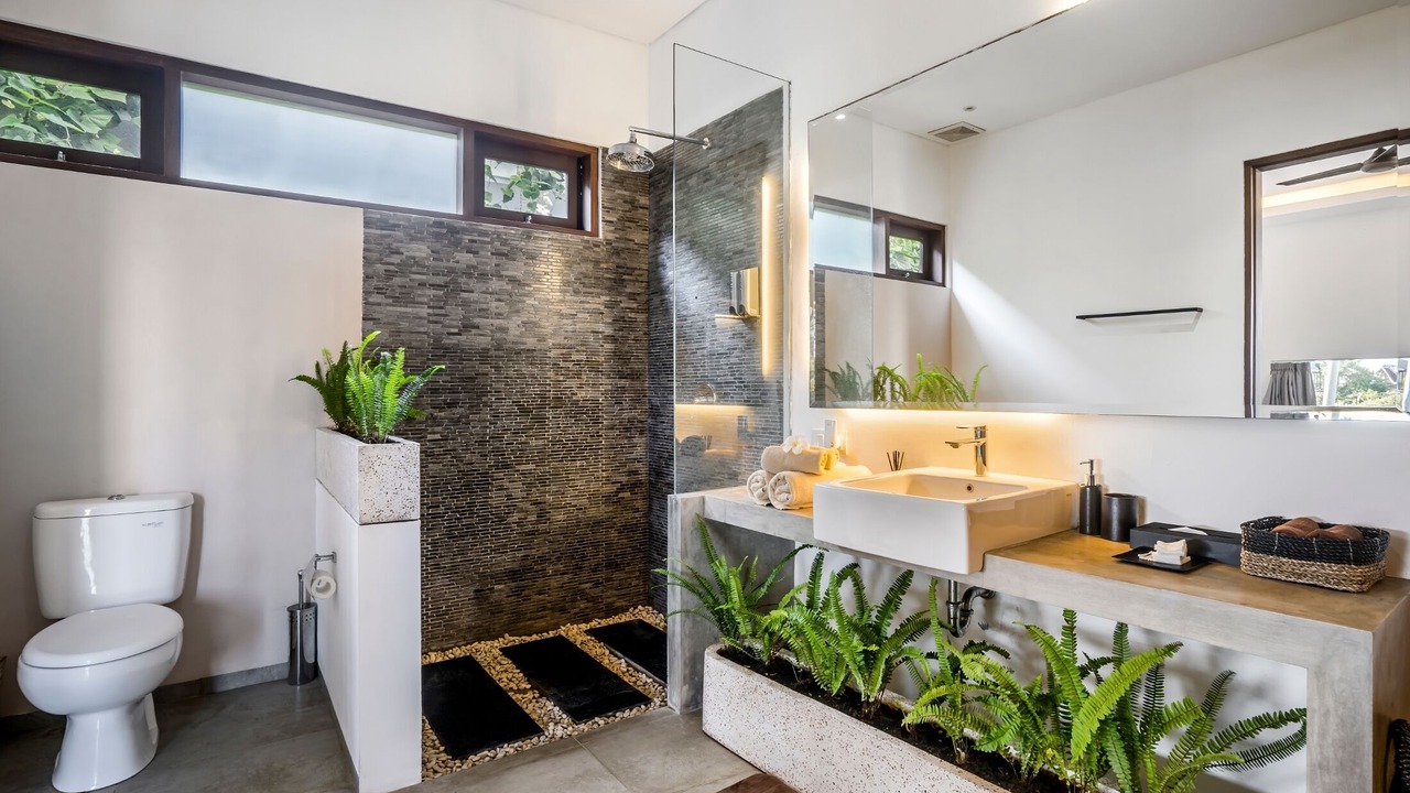 Photo of Bathroom in Pererenan
