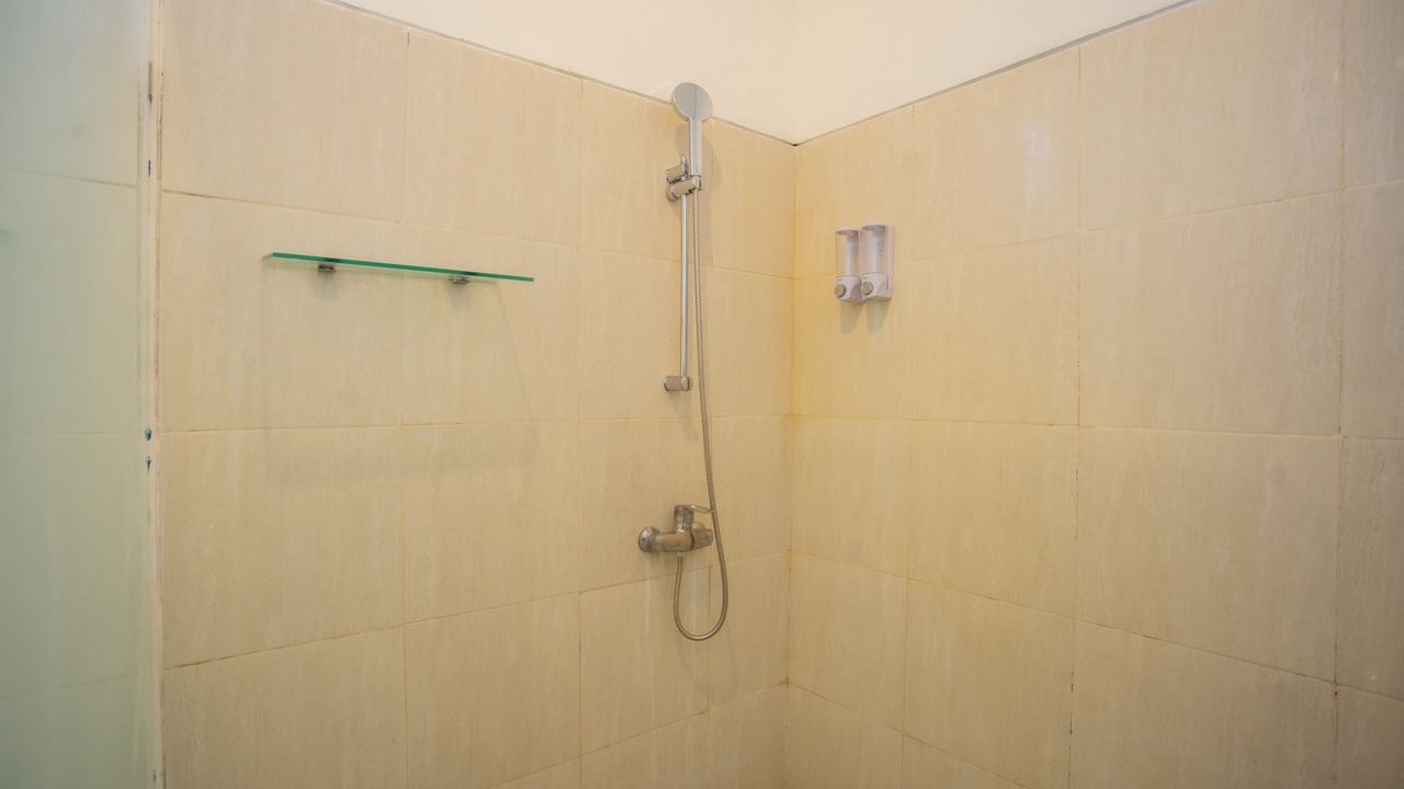Photo of Bathroom in Sunset Road
