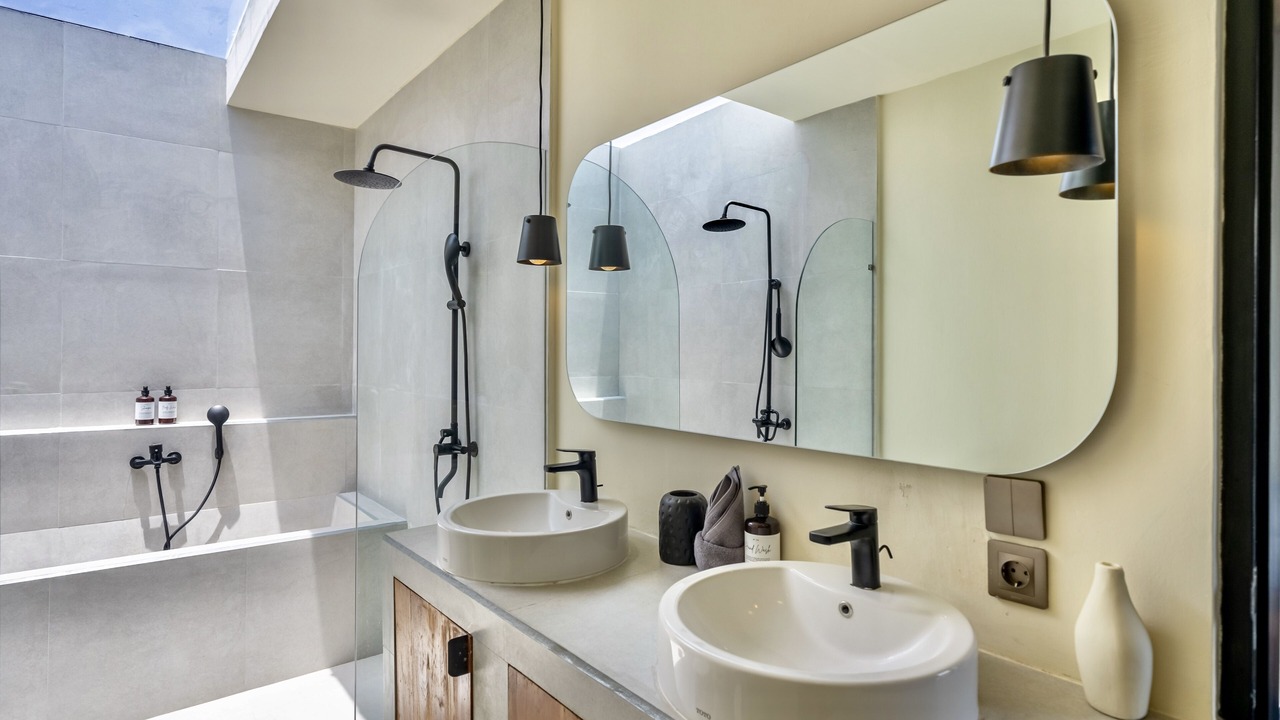 Photo of Bathroom in Pererenan