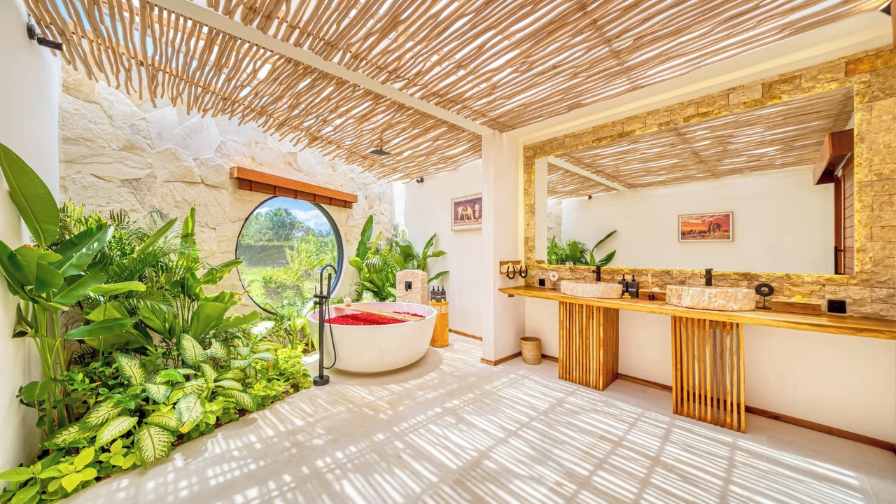 Photo of Bathroom in Laksmana