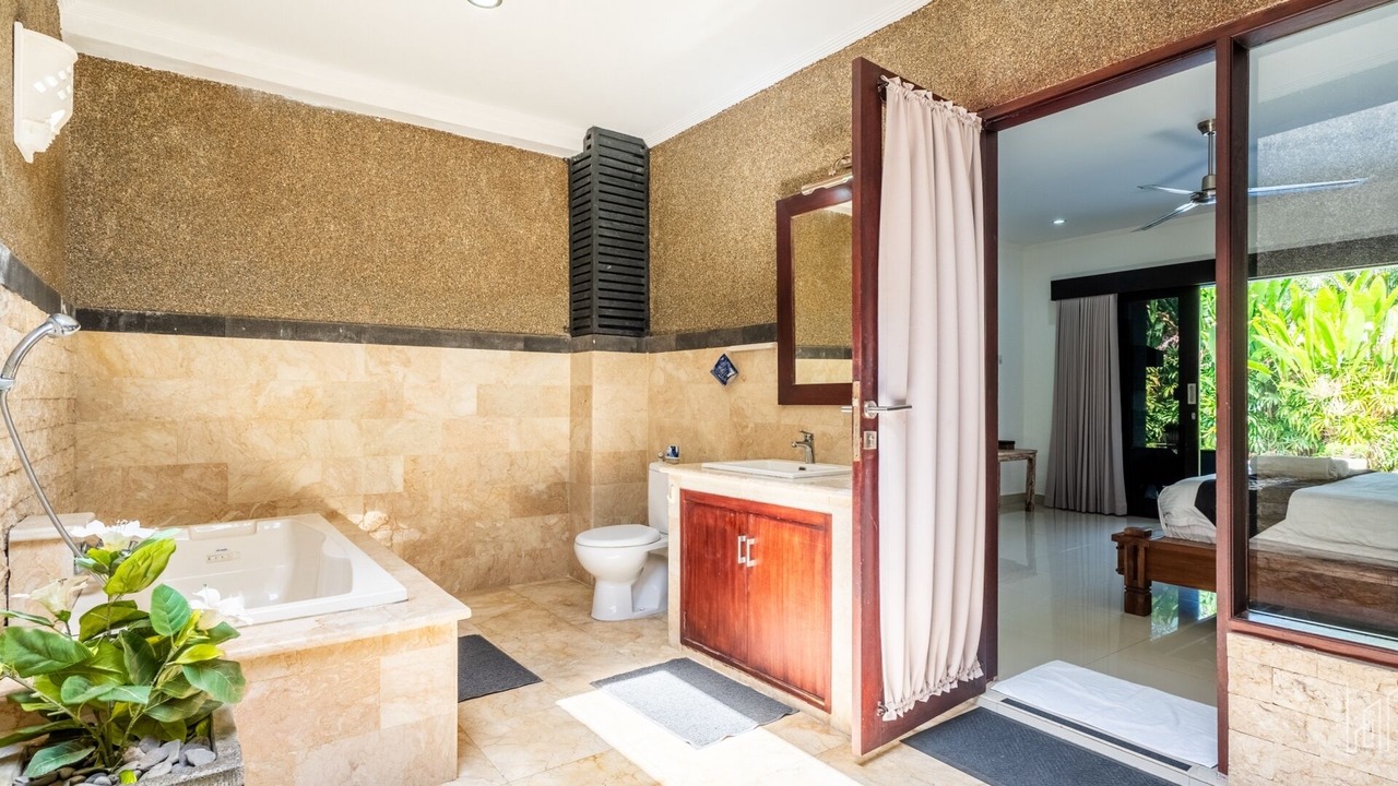 Photo of Bathroom in Dewi Sri