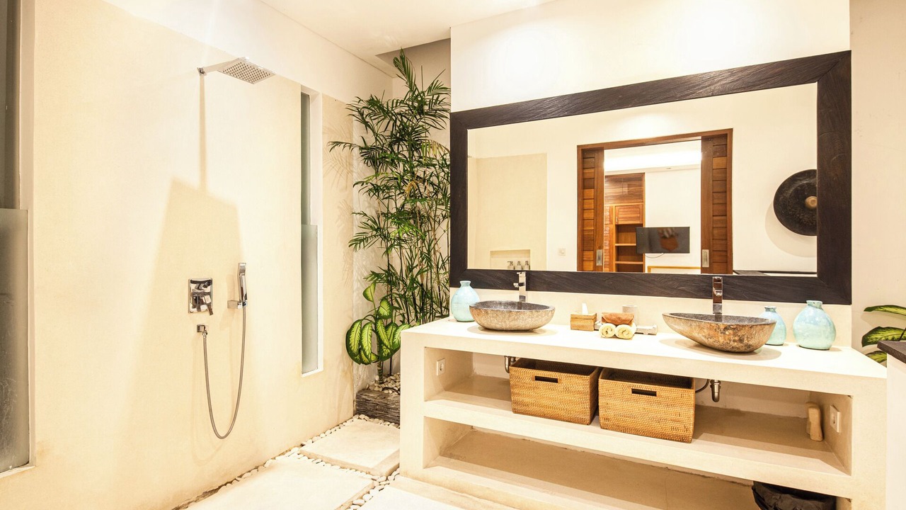 Photo of Bathroom in Sunset Road