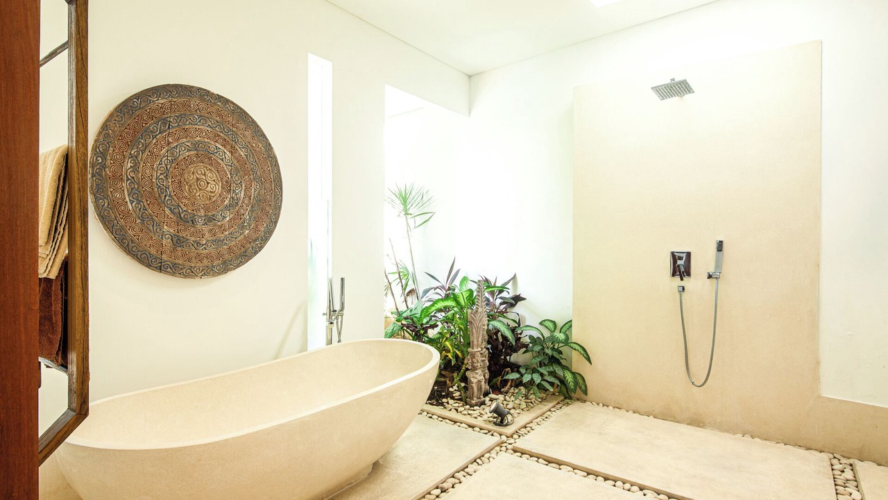 Photo of Bathroom in Sunset Road