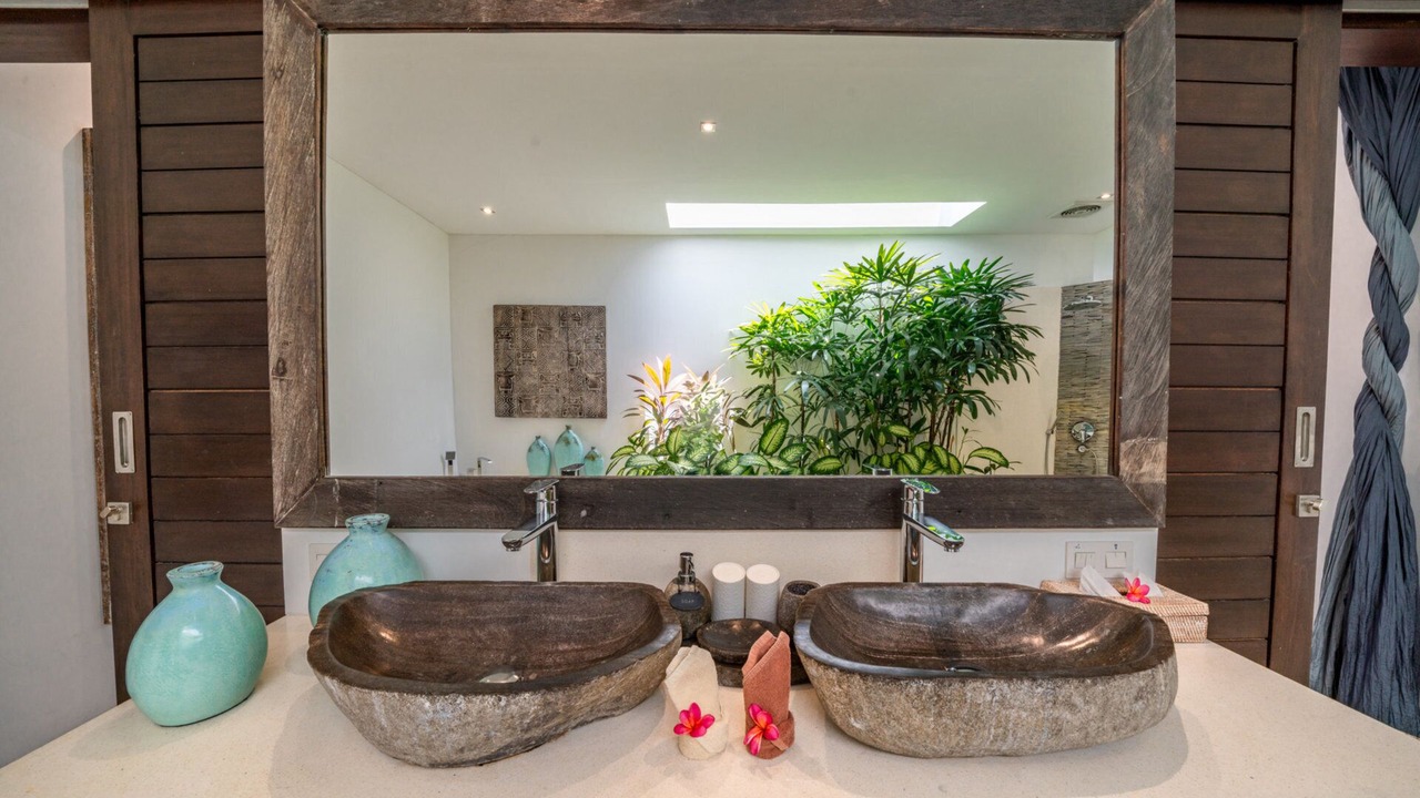 Photo of Bathroom in Sunset Road