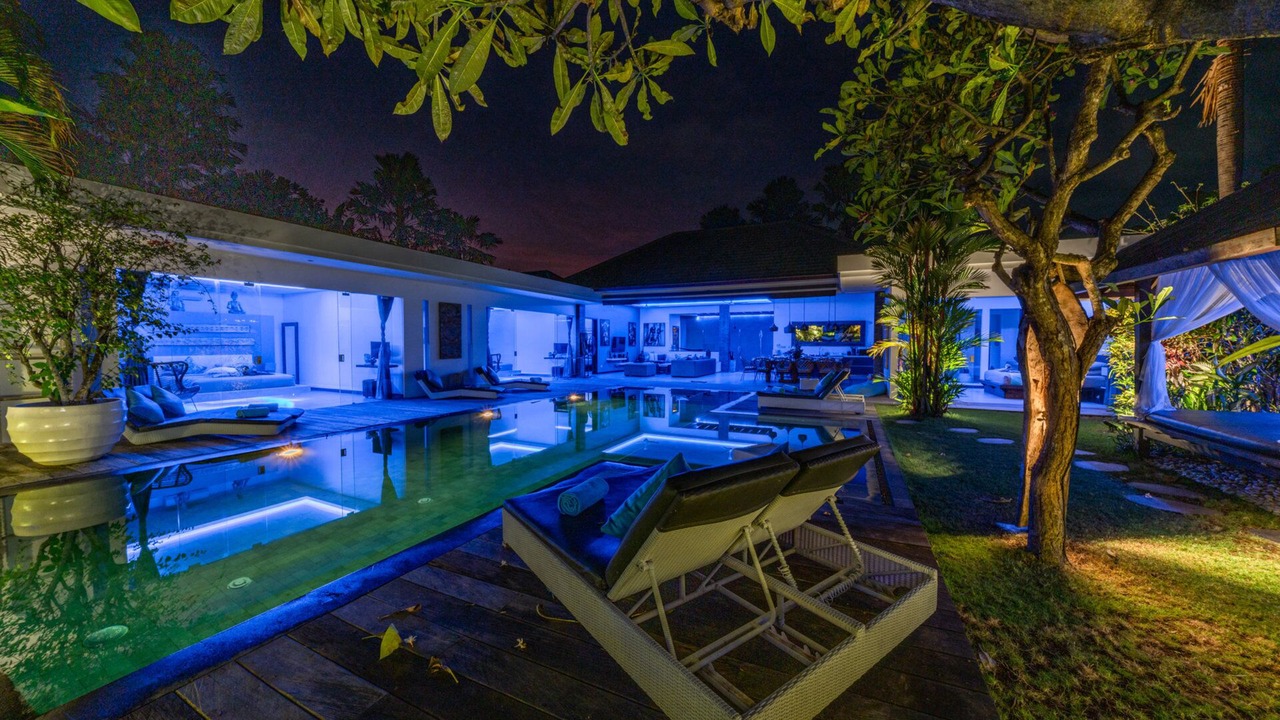 Photo of Outdoor in Sunset Road