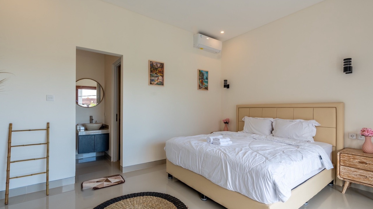 Photo of Bedroom in Pererenan