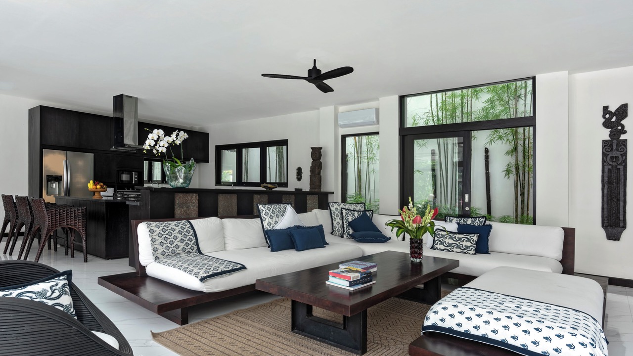 Photo of Livingroom in Sunset Road