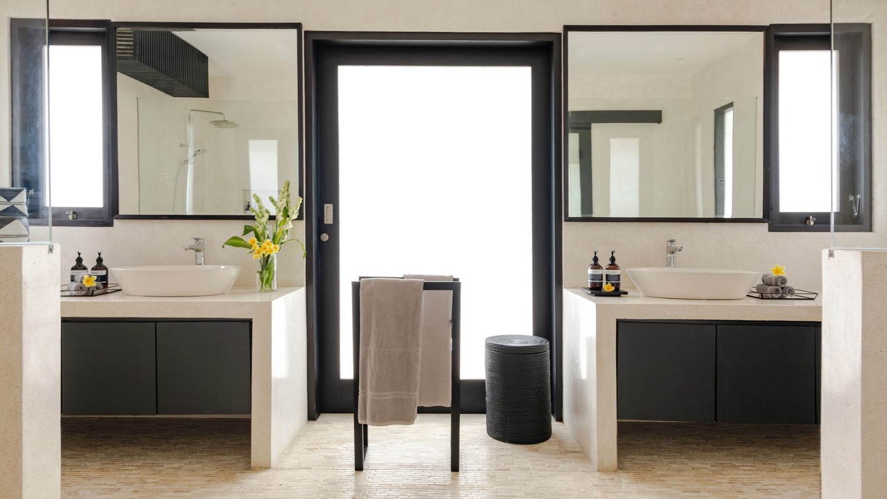 Photo of Bathroom in Sunset Road