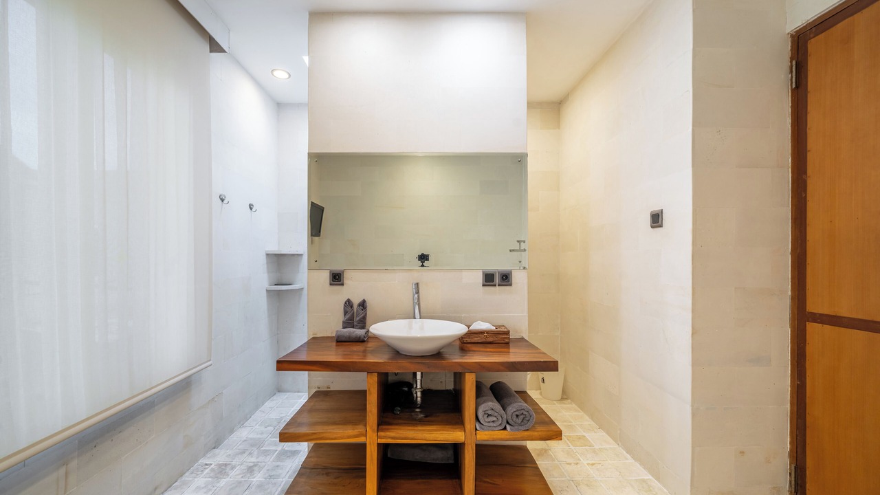 Photo of Bathroom in Dyanapura