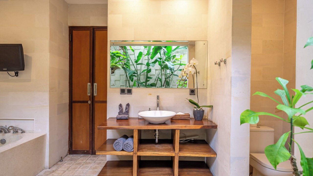 Photo of Bathroom in Dyanapura