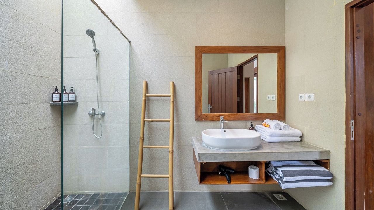 Photo of Bathroom in Pecatu