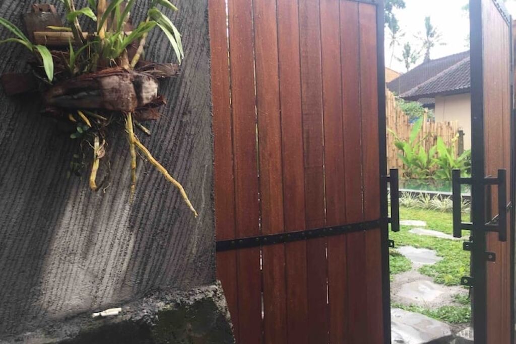 Photo of Outdoor in Sayan