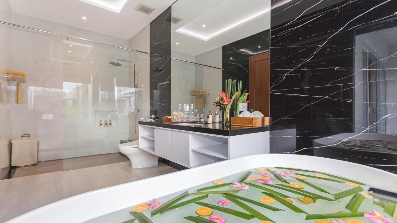 Photo of Bathroom in Sunset Road
