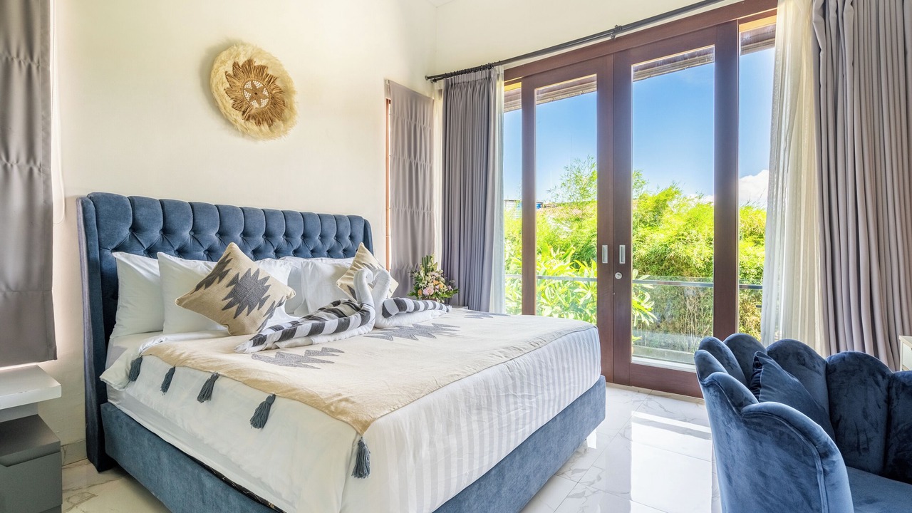 Photo of Bedroom in Drupadi