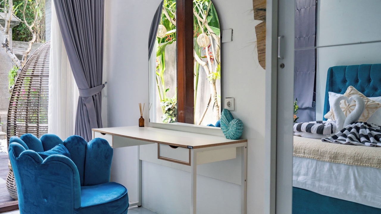 Photo of Bedroom in Drupadi